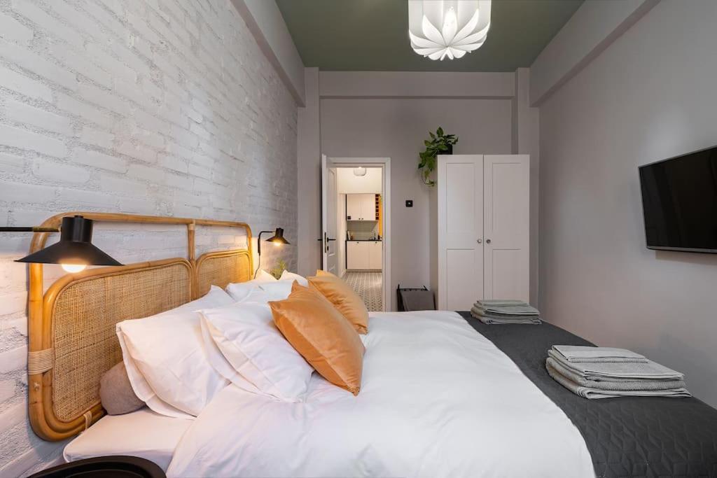 Apartamento Old - Self Check-in Bucarest